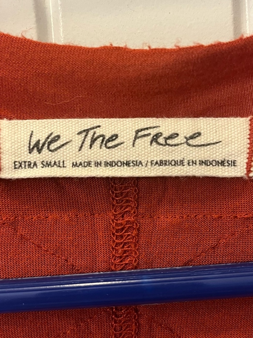 We The Free People Rust V-Neck Long Sleeve Top Lightweight Thumb Holes - Picture 3 of 5
